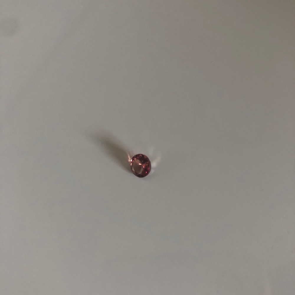 Garnet loose stone